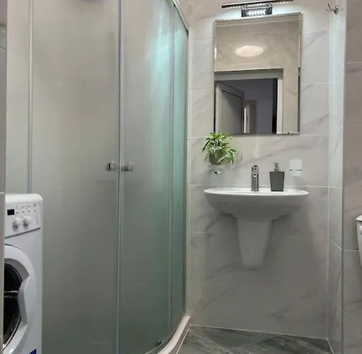 Апартамент New And Stylish Tuthon Поморие