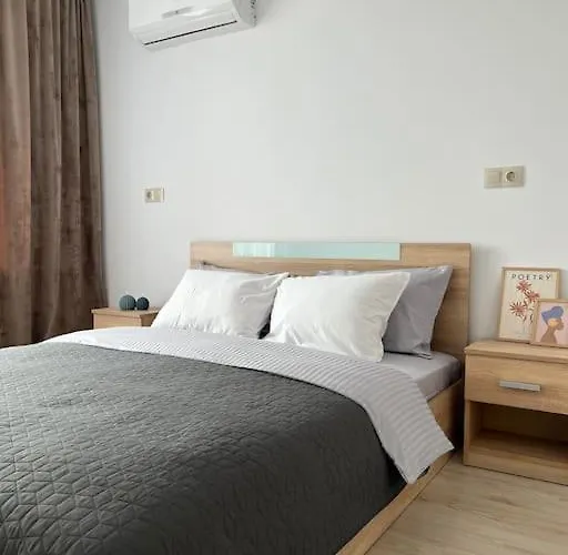 New And Stylish Tuthon Апартамент Поморие